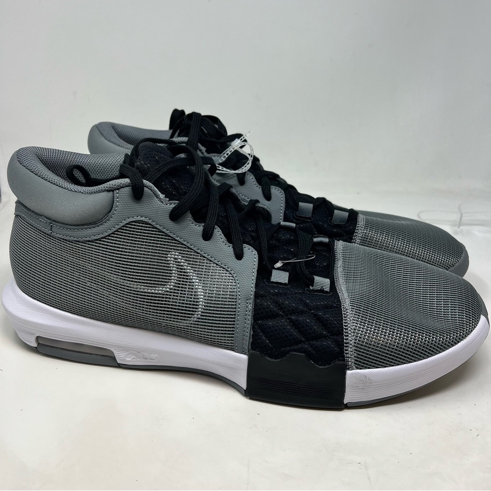 Nike LeBron Witness 8 FB2239-004 Men's Size 18 Cool Grey Basketball Shoes